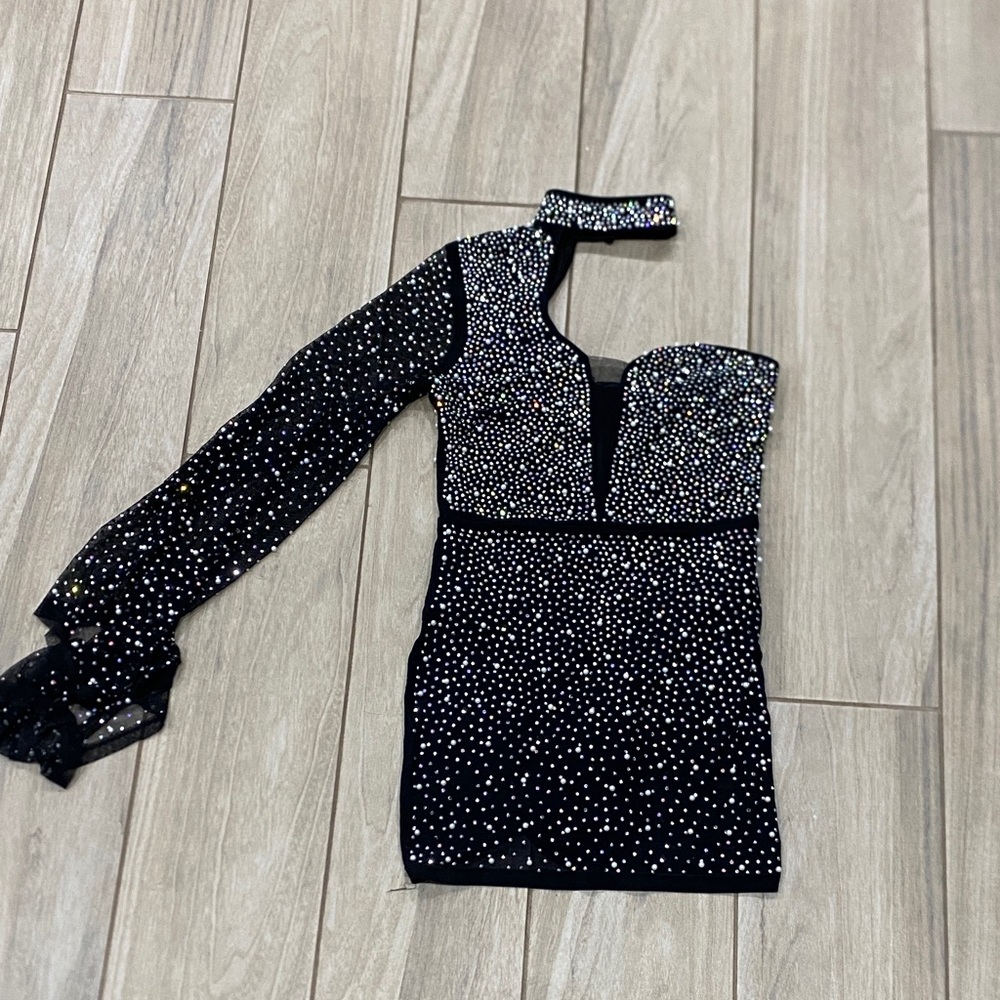Black One-Shoulder Dress with Silver Accents sequin pearl